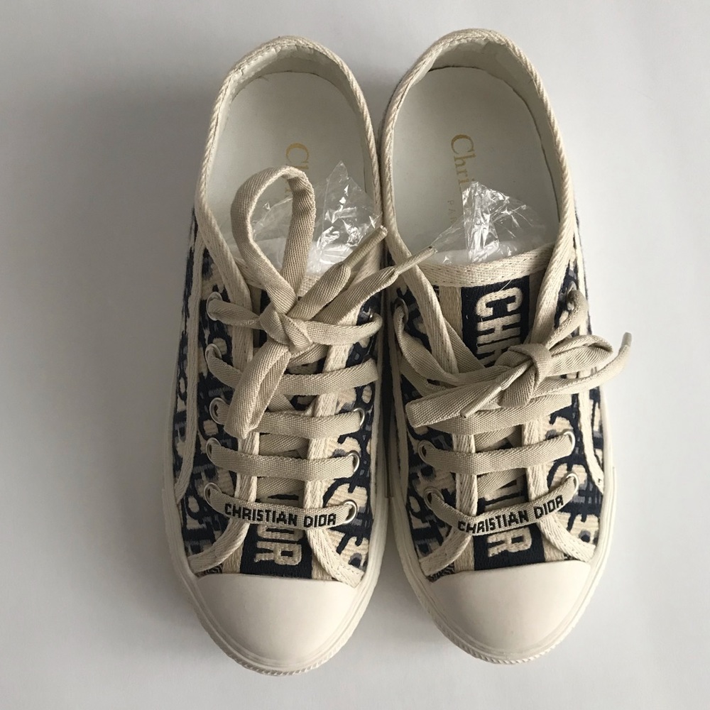 UNBRANDED Walk'n Platform Sneaker - Picture 5 of 11